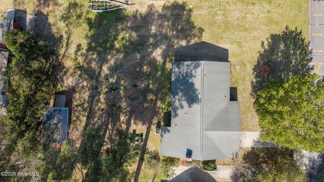 207 College Avenue, Washington, NC 27889