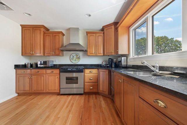 17 Gilbert Street 2, Newton, MA 02465