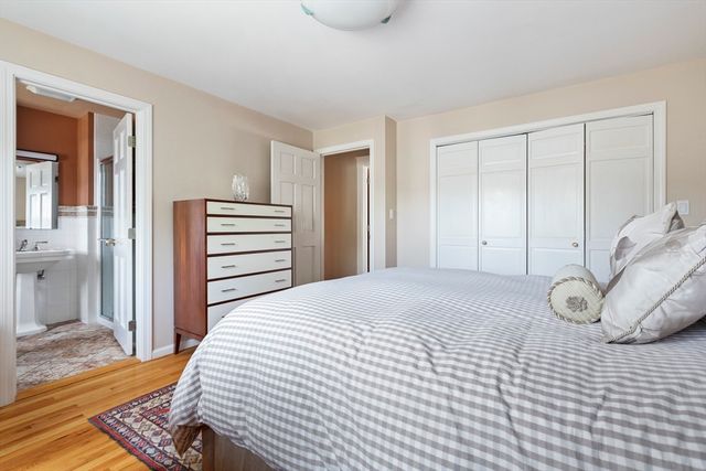 17 Gilbert Street 2, Newton, MA 02465