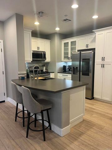 4113 Peninsula Drive, Carlsbad, CA 92010