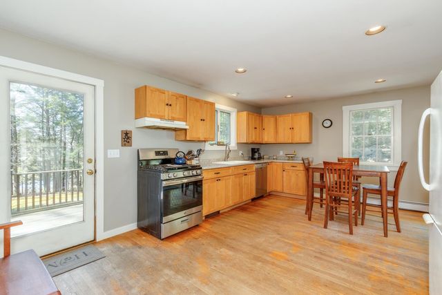 22 Rock Rimmon Road, Danville, NH 03819
