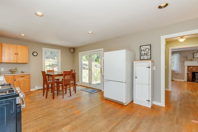 22 Rock Rimmon Road, Danville, NH 03819