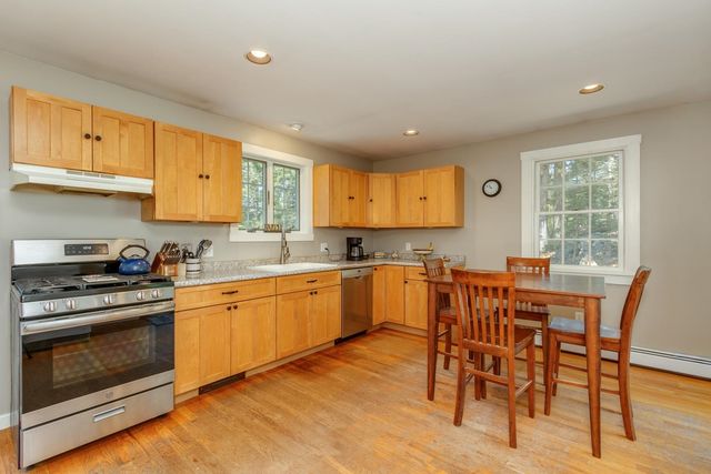 22 Rock Rimmon Road, Danville, NH 03819