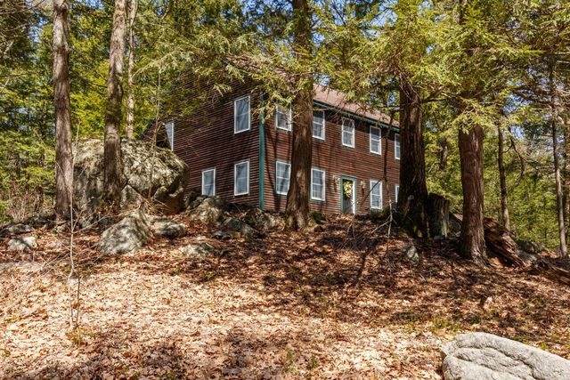 22 Rock Rimmon Road, Danville, NH 03819
