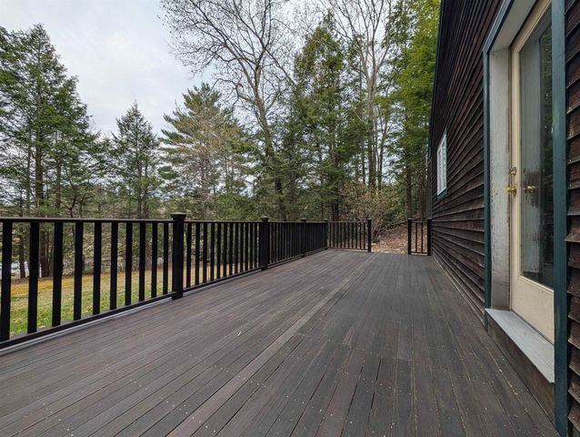 22 Rock Rimmon Road, Danville, NH 03819
