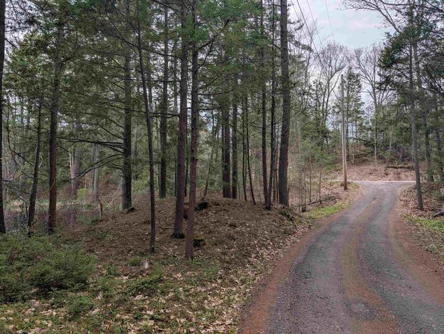 22 Rock Rimmon Road, Danville, NH 03819