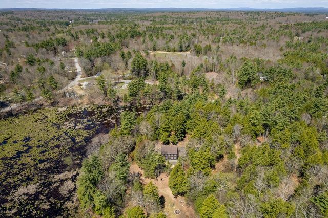 22 Rock Rimmon Road, Danville, NH 03819