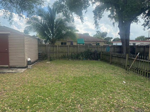 2360 NW 98TH Street, Miami, FL 33147