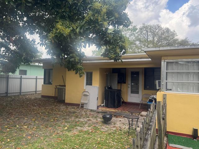 2360 NW 98TH Street, Miami, FL 33147