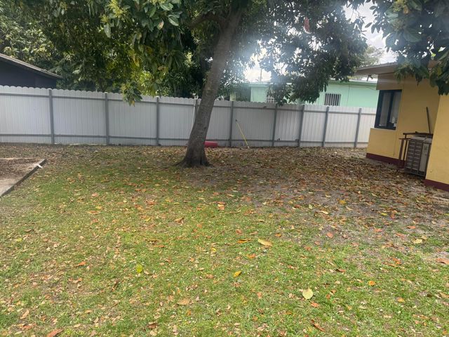2360 NW 98TH Street, Miami, FL 33147