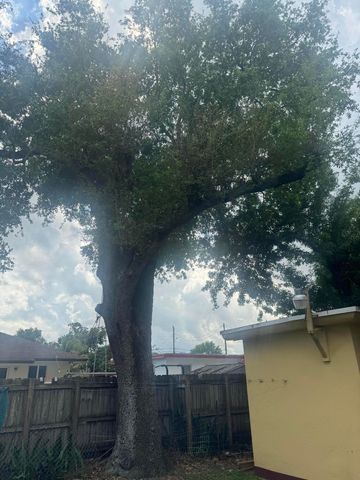 2360 NW 98TH Street, Miami, FL 33147