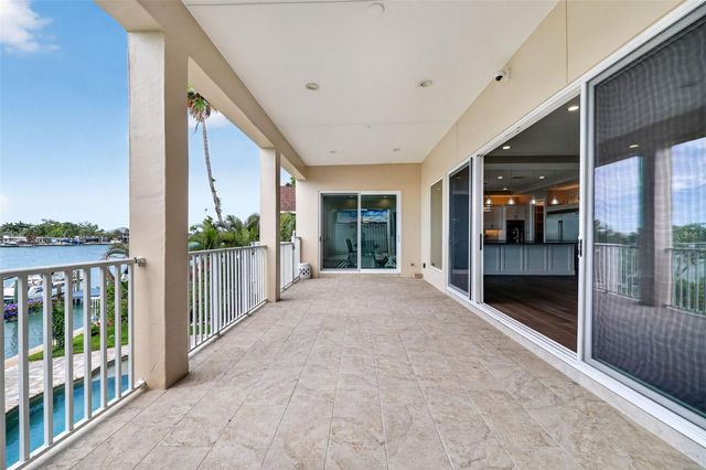 13 TREASURE LN, Treasure Island, FL 33706