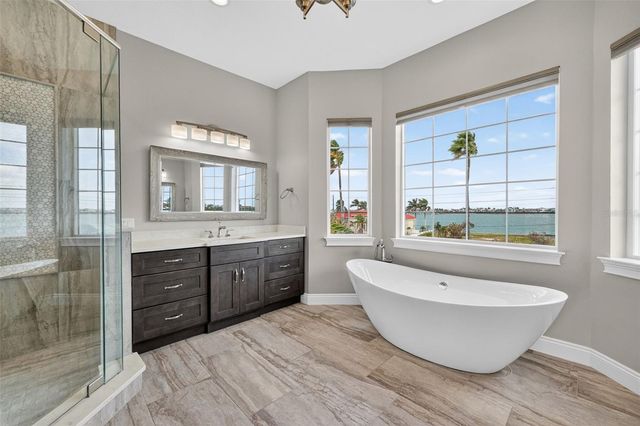 13 TREASURE LN, Treasure Island, FL 33706