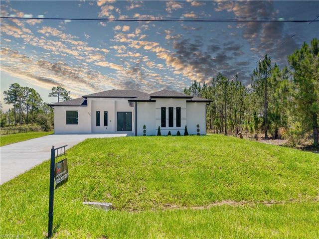906 Greenwood AVE W, Lehigh Acres, FL 33972
