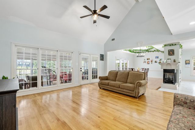 1646 FORSYTHE TRL, Collierville, TN 38017