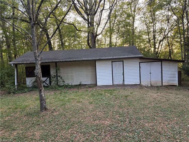 3972 Transou Road, Pfafftown, NC 27040
