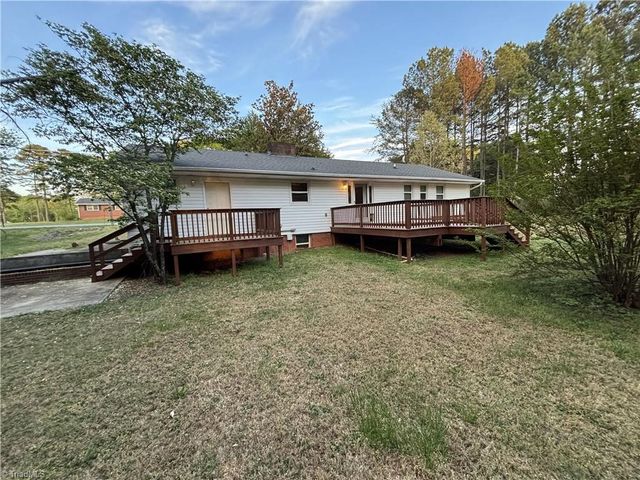 3972 Transou Road, Pfafftown, NC 27040