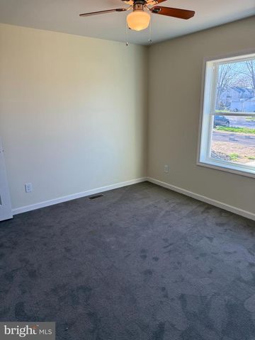 2329 E MACDADE BLVD, Folsom, PA 19033