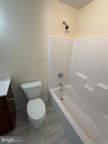 2329 E MACDADE BLVD, Folsom, PA 19033