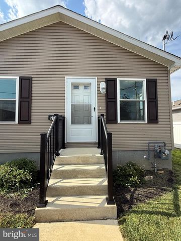 2329 E MACDADE BLVD, Folsom, PA 19033