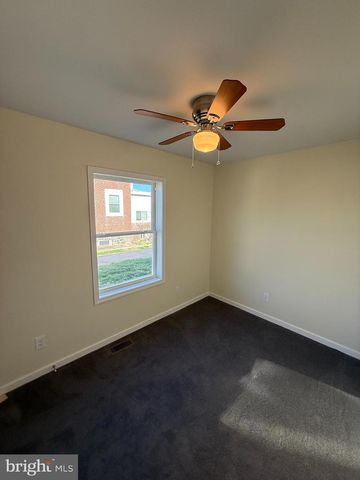 2329 E MACDADE BLVD, Folsom, PA 19033