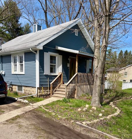 102 Leeds Avenue, Michigan City, IN 46360