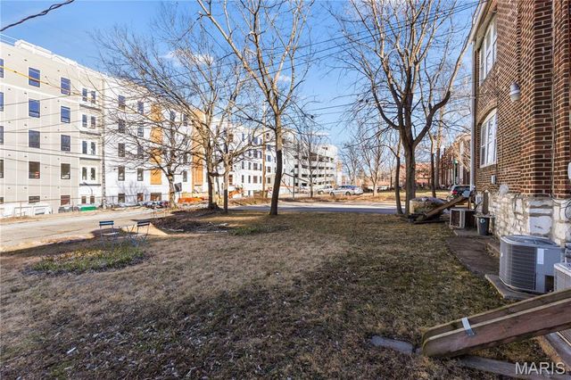 6655 Washington Avenue, University City, MO 63130