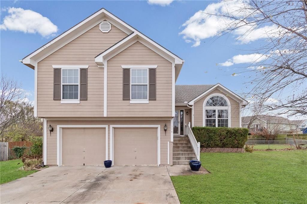 304 Givan Court, Belton, MO 64012