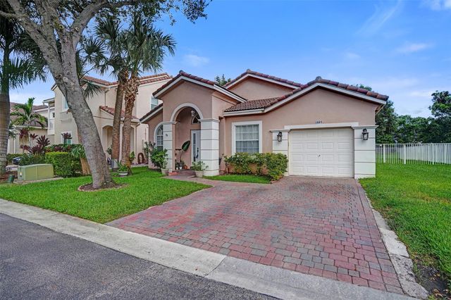 1885 NW 74th Way, Pembroke Pines, FL 33024