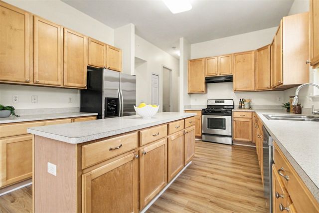 1411 N Bay Drive, Ann Arbor, MI 48103