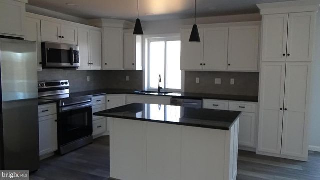 52 HICKORY RIDGE, Newport, PA 17074