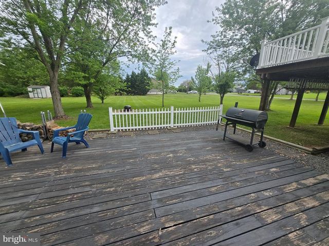 6918 MAPLEWOOD DR, Bealeton, VA 22712