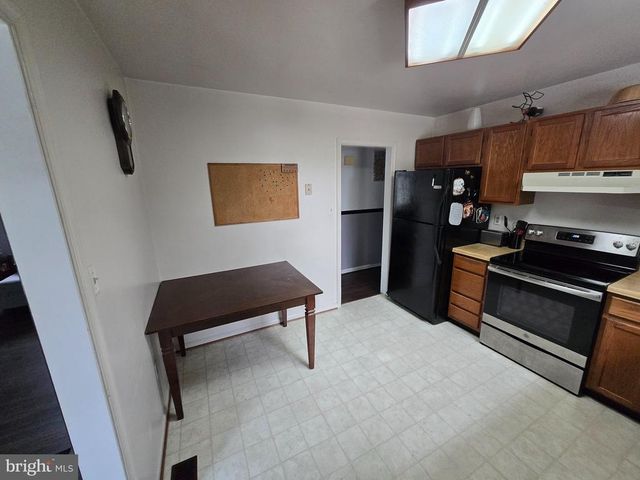 6918 MAPLEWOOD DR, Bealeton, VA 22712