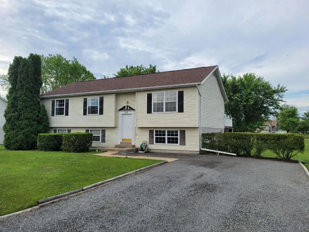 6918 MAPLEWOOD DR, Bealeton, VA 22712