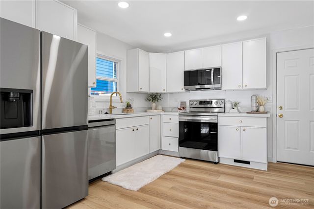 3538 SW Southern Street, Seattle, WA 98126