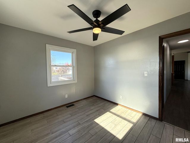 403 S KELLY Street, Alexis, IL 61412