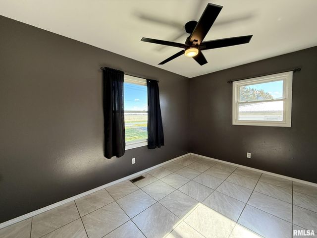 403 S KELLY Street, Alexis, IL 61412