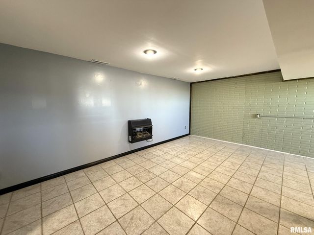 403 S KELLY Street, Alexis, IL 61412