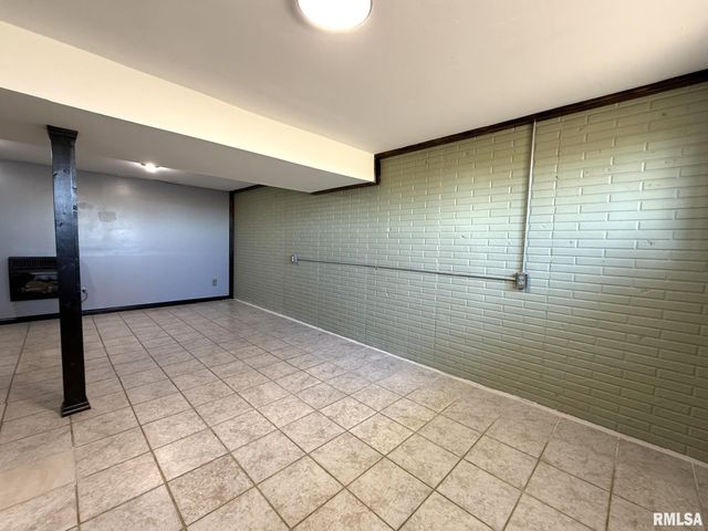 403 S KELLY Street, Alexis, IL 61412