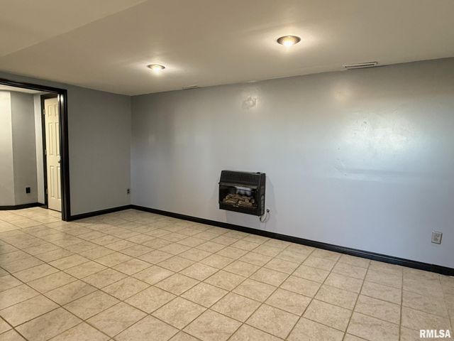 403 S KELLY Street, Alexis, IL 61412