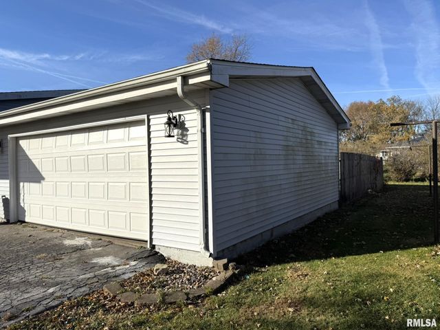 403 S KELLY Street, Alexis, IL 61412