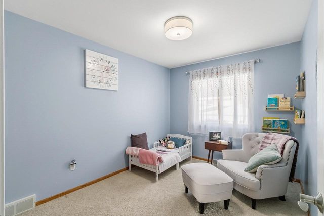 640 Mooreland Circle, Portage, WI 53901