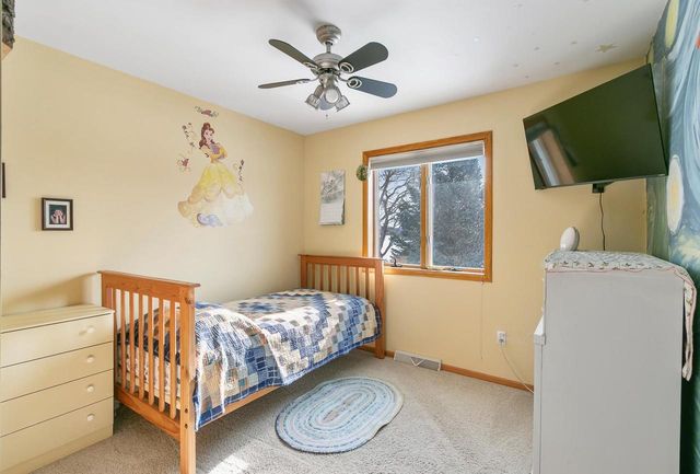 640 Mooreland Circle, Portage, WI 53901