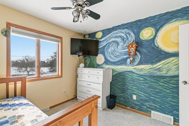 640 Mooreland Circle, Portage, WI 53901