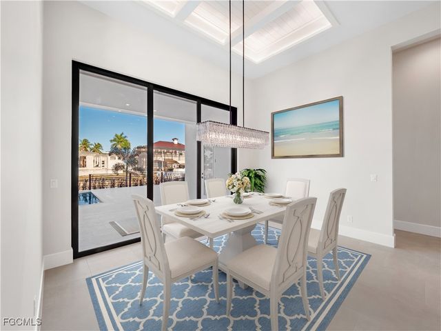 111 Montrose DR, Fort Myers, FL 33919