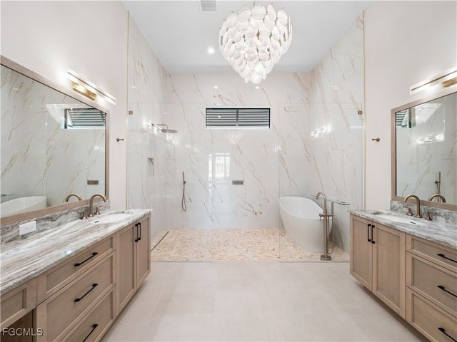 111 Montrose DR, Fort Myers, FL 33919