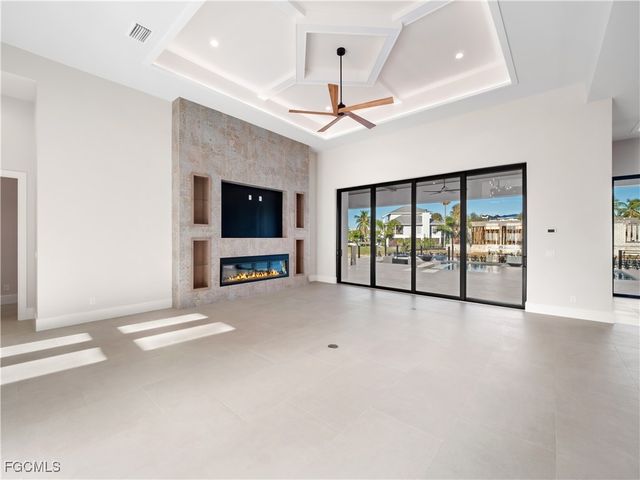 111 Montrose DR, Fort Myers, FL 33919