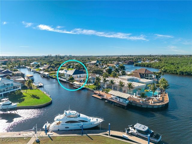 111 Montrose DR, Fort Myers, FL 33919