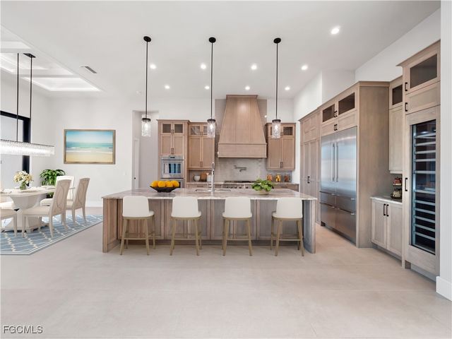 111 Montrose DR, Fort Myers, FL 33919