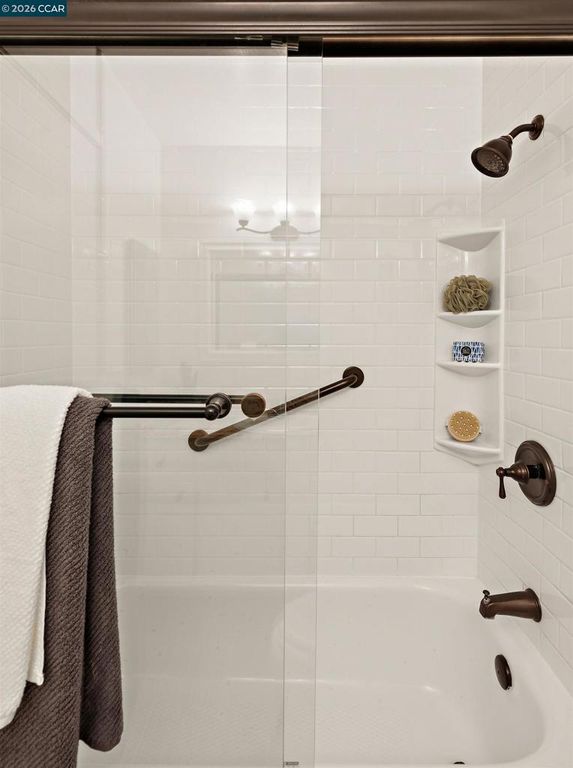 Image 17 of property listing at 2738 Oak Rd 161, Walnut Creek, CA 94597